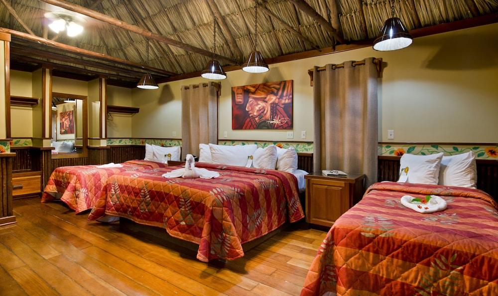Ramons Village Resort ซานเปโดร ภายนอก รูปภาพ