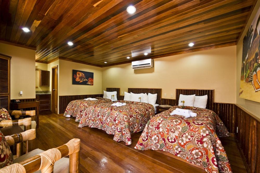 Ramons Village Resort ซานเปโดร ภายนอก รูปภาพ