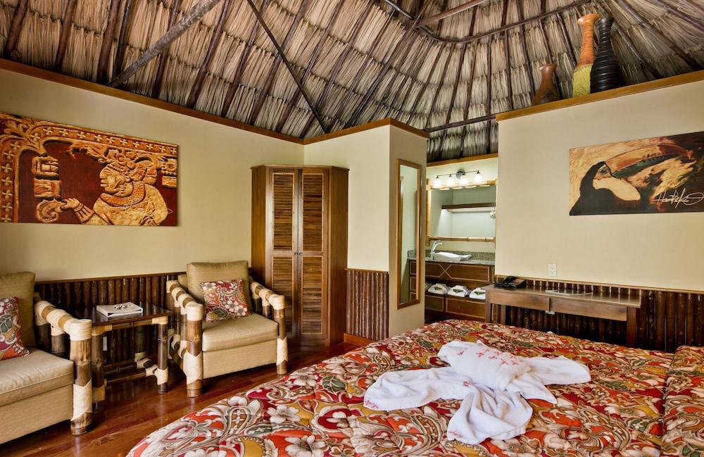 Ramons Village Resort ซานเปโดร ภายนอก รูปภาพ