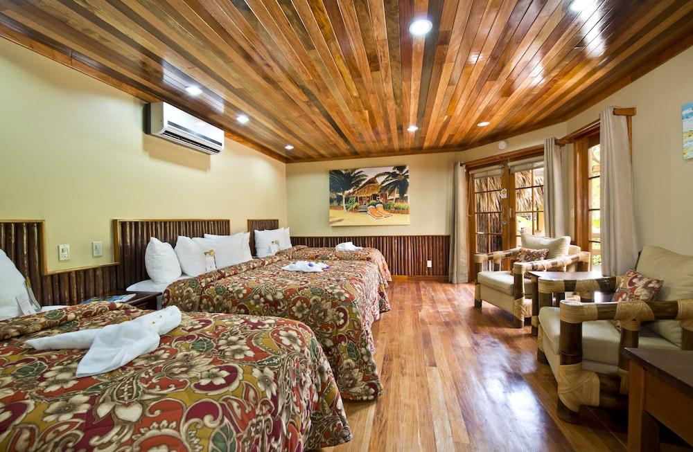 Ramons Village Resort ซานเปโดร ภายนอก รูปภาพ