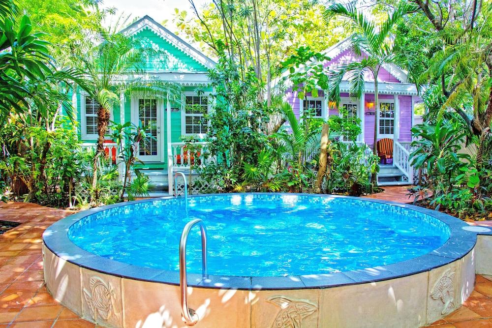 Ramons Village Resort ซานเปโดร ภายนอก รูปภาพ
