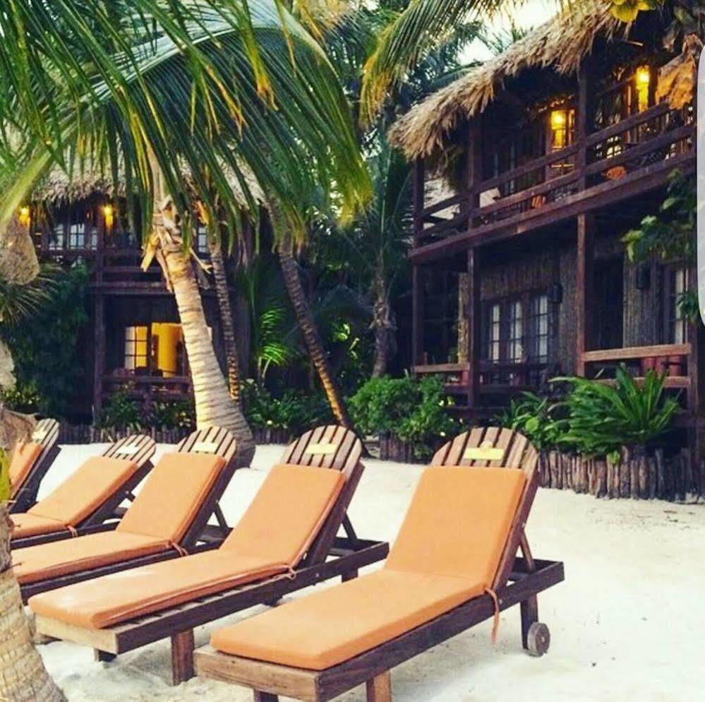 Ramons Village Resort ซานเปโดร ภายนอก รูปภาพ
